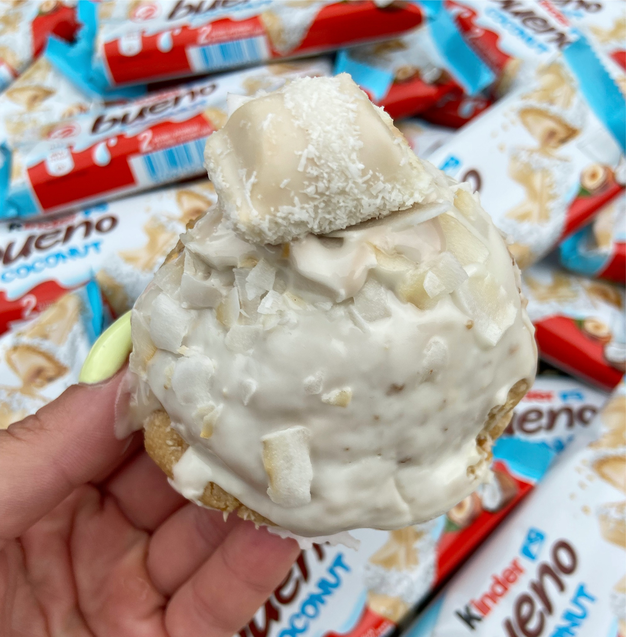 Kinder bueno coconut