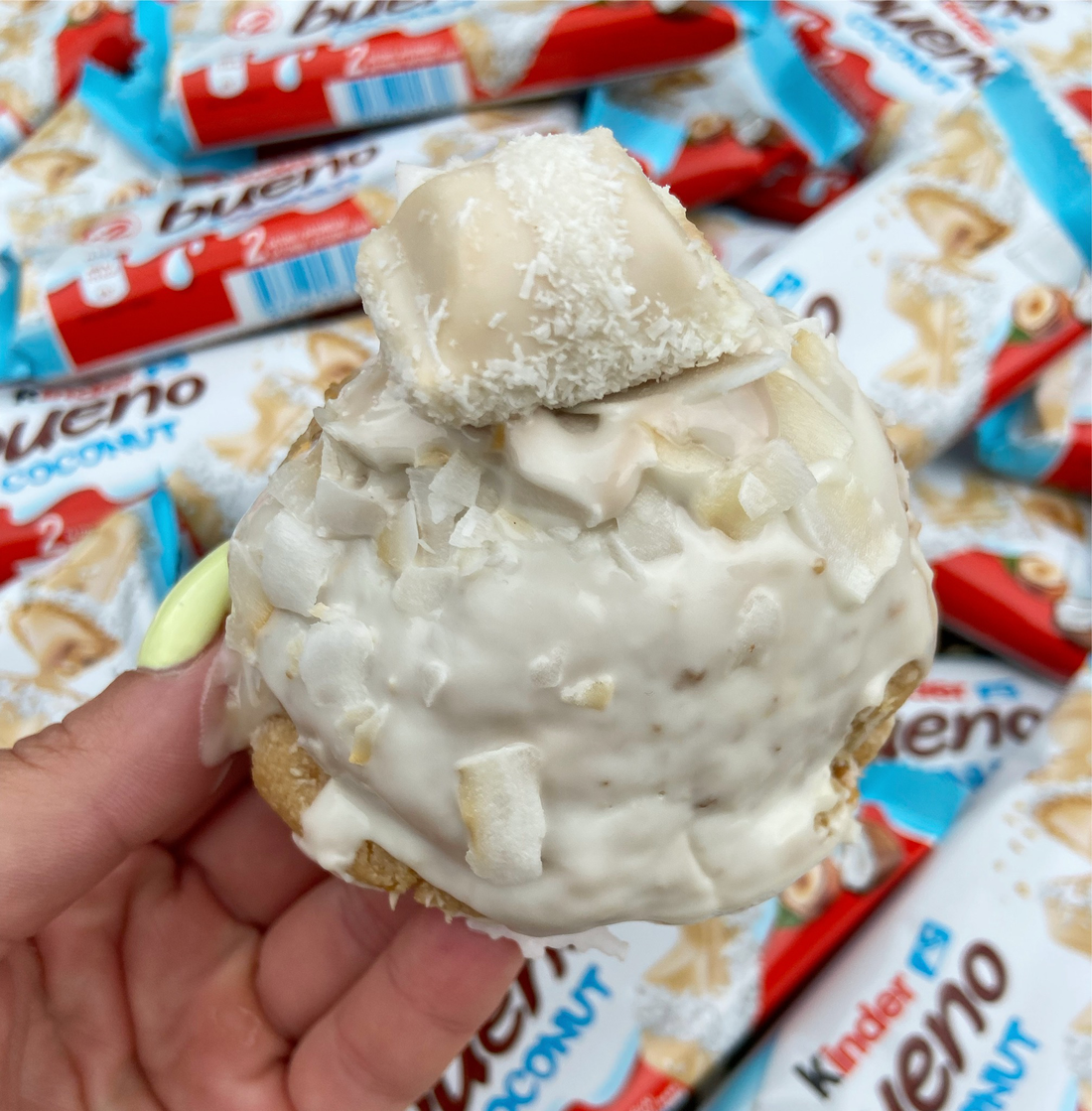 Kinder bueno coconut