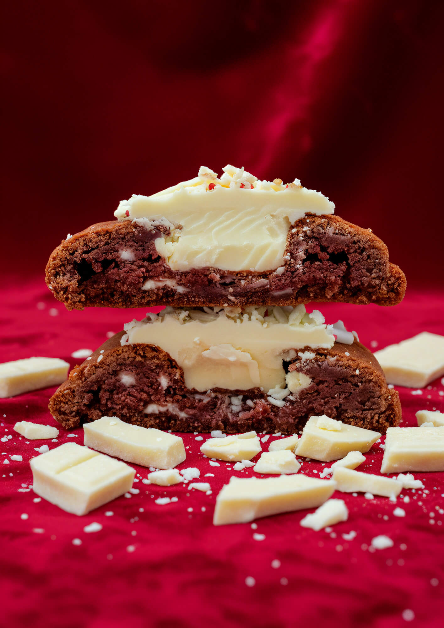 Red Velvet Cookie Humble and Crumble doorgesneden